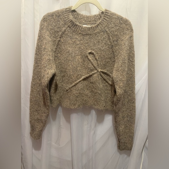 American Eagle Crewneck Cropped Bow Sweater - Picture 3 of 7